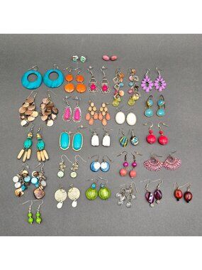 28pr Vintage Boho Chic Earring Lot Colorful Shell Beaded Enamel Branded Dangles